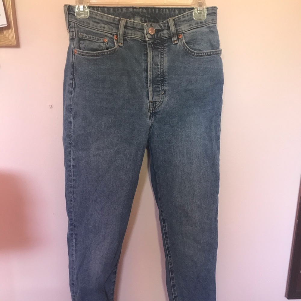 high waisted mom jeans